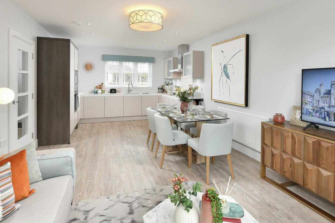 藍莎集團 | 英國置產一站式服務